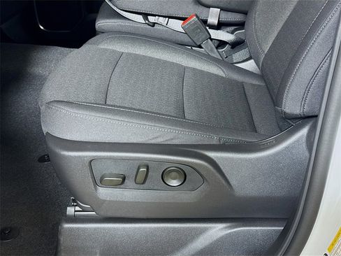 New 2026 GMC Sierra 1500 Elevation image 17