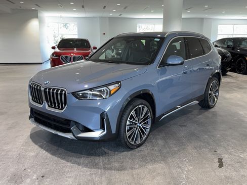 New 2026 BMW X1 xDrive28i w/ Convenience Package AWD/4WD image 4
