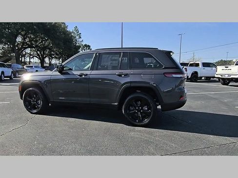 New 2026 Jeep Grand Cherokee Limited w/ Limited Altitude Package image 27