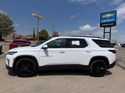 Certified 2023 Chevrolet Traverse LT FWD image 10