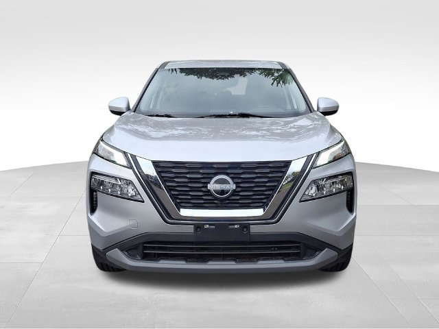 Used 2023 Nissan Rogue SV AWD/4WD image 2
