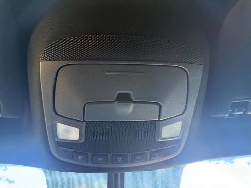 Used 2019 Ford Expedition Max XLT AWD/4WD image 32