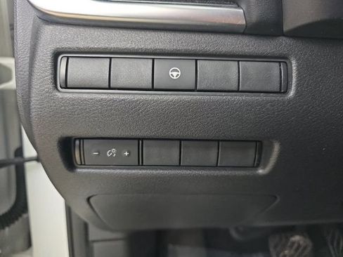 Used 2021 Nissan Rogue SV FWD image 38