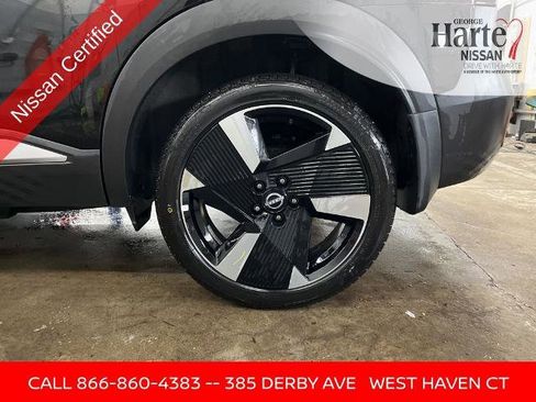 Certified 2025 Nissan Kicks SR image 12