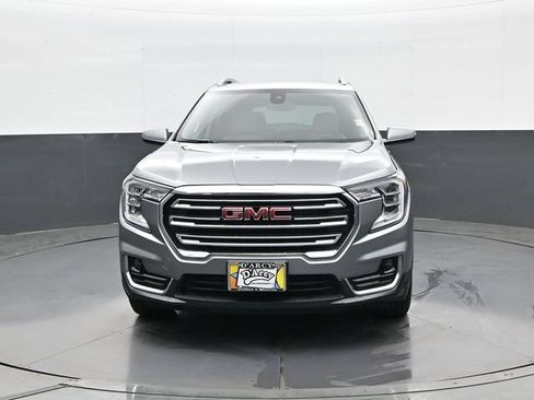 Used 2023 GMC Terrain SLT FWD image 2