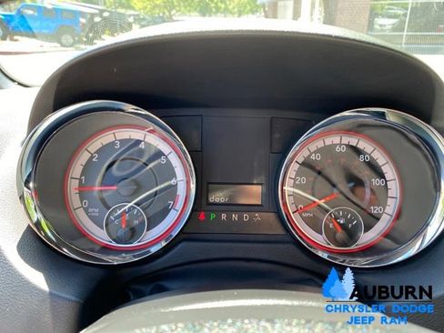 Used 2019 Dodge Grand Caravan SXT FWD image 40