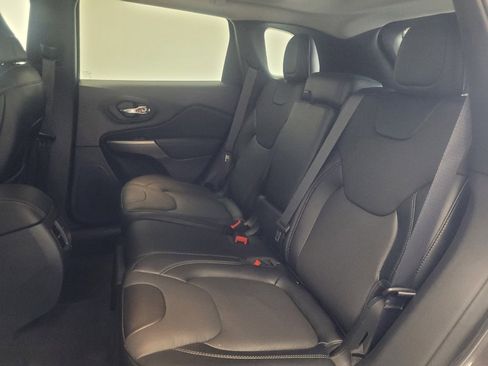 Used 2022 Jeep Cherokee Limited w/ Elite Package image 18