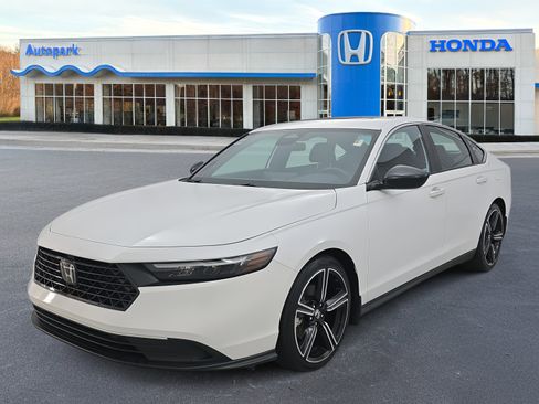 Certified 2023 Honda Accord Sport image 1