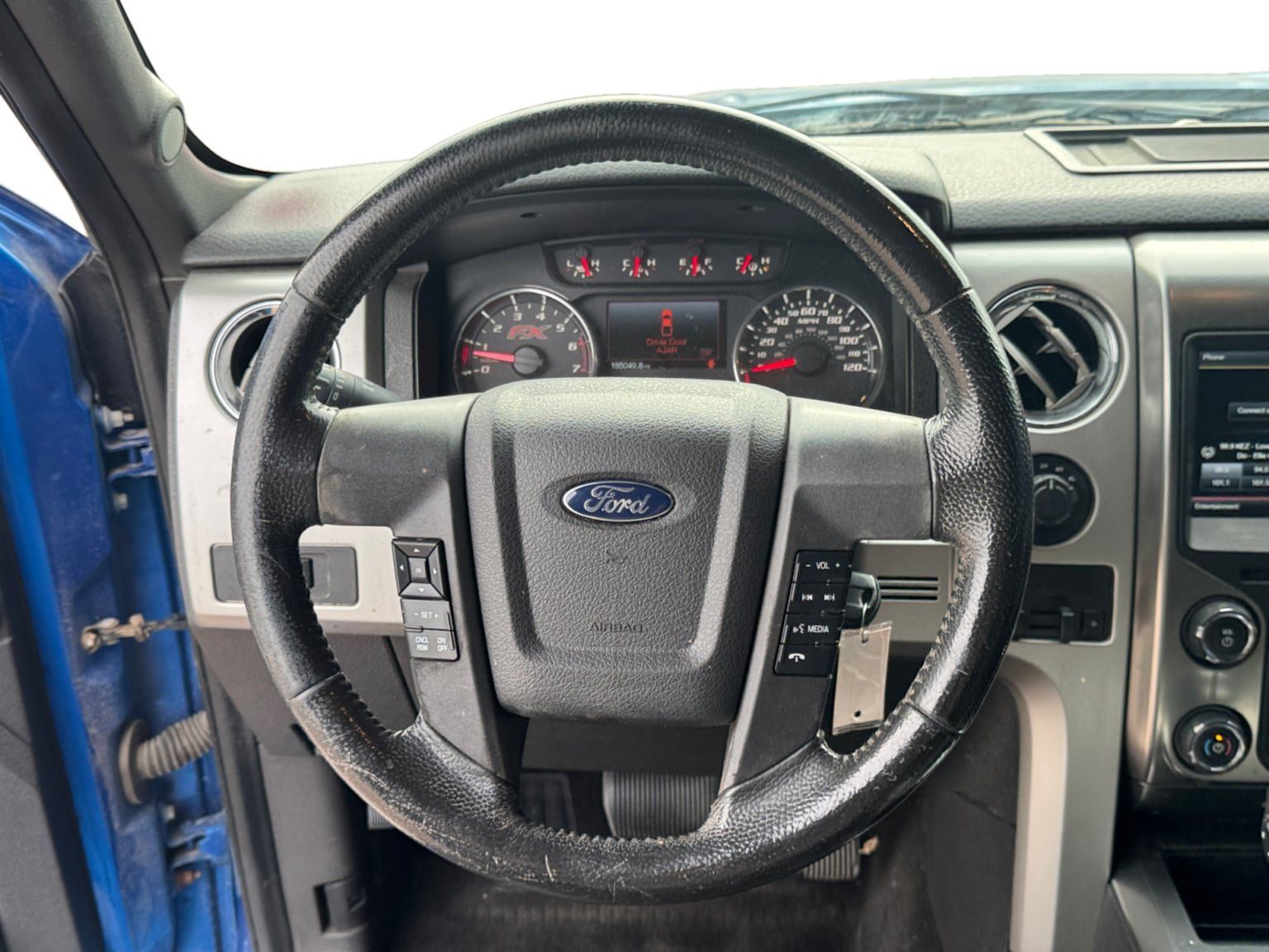 Used 2014 Ford F150 FX4 w/ Equipment Group 402A Luxury AWD/4WD image 13
