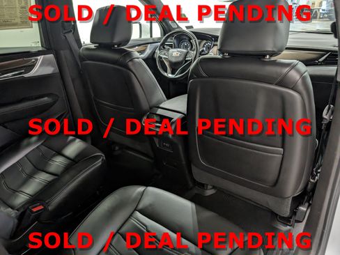 Used 2024 Cadillac XT6 Sport w/ LPO, ONYX Package AWD/4WD image 20