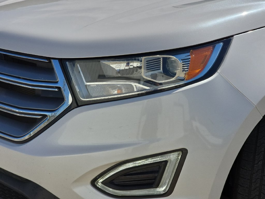 Used 2017 Ford Edge SEL w/ Equipment Group 201A AWD/4WD image 28