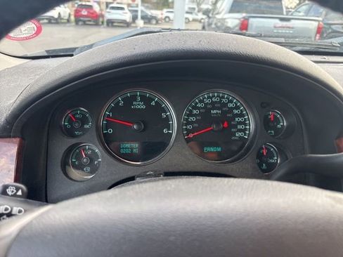 Used 2010 GMC Sierra 1500 SLT w/ LPO, Deluxe Chrome Package image 9