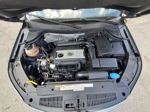 Used 2016 Volkswagen Tiguan S image 18