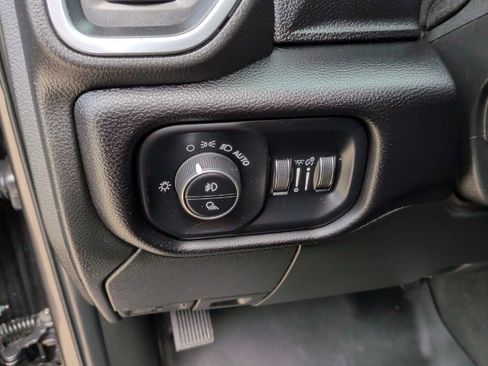 Used 2024 RAM 2500 Laramie w/ Night Edition AWD/4WD image 15