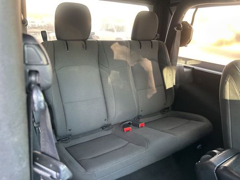 Used 2018 Jeep Wrangler Sport image 27