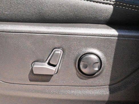 Used 2025 RAM 1500 Big Horn image 16