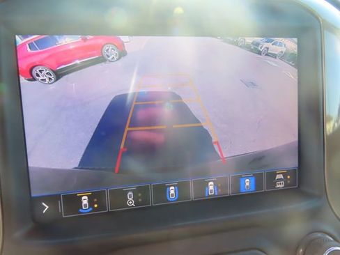 Used 2020 Chevrolet Silverado 1500 High Country w/ Technology Package image 34