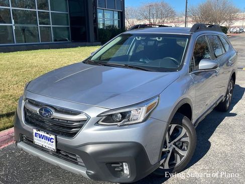 Used 2022 Subaru Outback Limited image 2