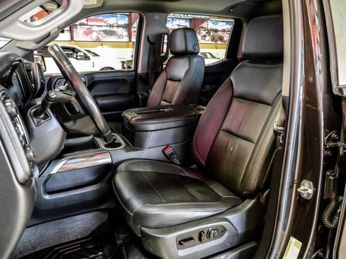 Used 2021 Chevrolet Silverado 1500 LT Trail Boss w/ LT Trail Boss Premium Package image 30