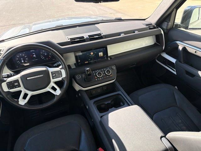 Used 2020 Land Rover Defender 110 SE AWD/4WD image 18