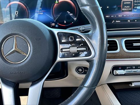 Used 2020 Mercedes-Benz GLE 350 w/ Premium Package image 25