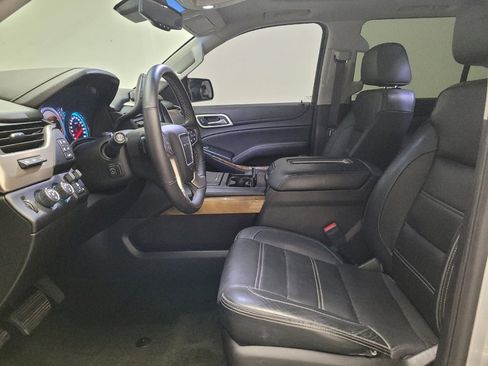Used 2017 GMC Yukon XL Denali w/ Open Road Package AWD/4WD image 17
