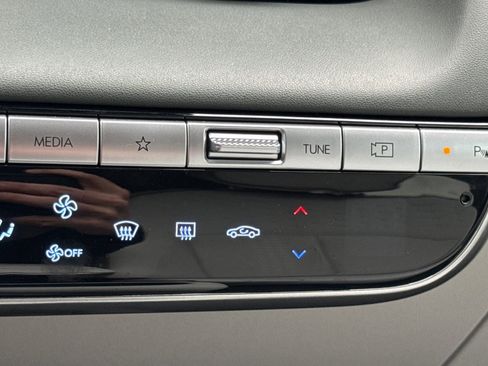 Used 2023 Hyundai Ioniq 5 SEL image 30