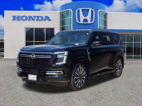 Used 2025 Nissan Armada Platinum Reserve AWD/4WD image 7