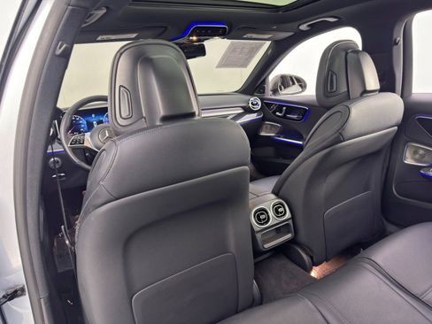Used 2022 Mercedes-Benz C 300 C 300 w/ Exclusive Trim Package image 41