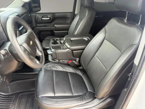 Used 2022 Chevrolet Silverado 3500 W/T w/ WT Convenience Package AWD/4WD image 3