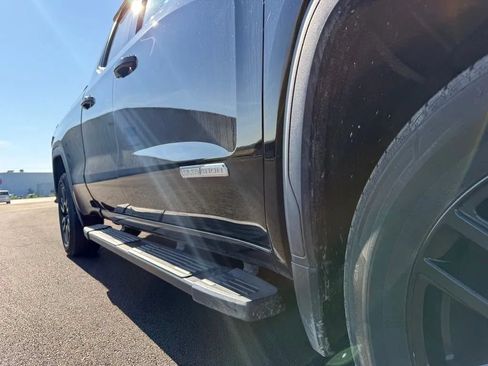 Used 2021 GMC Sierra 1500 Elevation w/ LPO, Elevation Black Package AWD/4WD image 11