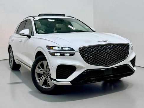 Used 2023 Genesis GV70 3.5T Sport w/ Sport Advanced Package AWD/4WD image 3