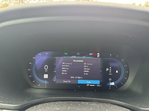 Used 2024 Volvo S60 B5 Plus image 19