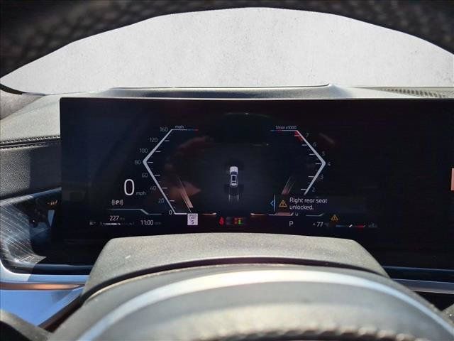 Used 2023 BMW X7 xDrive40i w/ M Sport Package AWD/4WD image 9