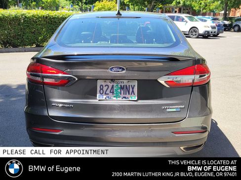 Used 2019 Ford Fusion Titanium AWD/4WD image 4