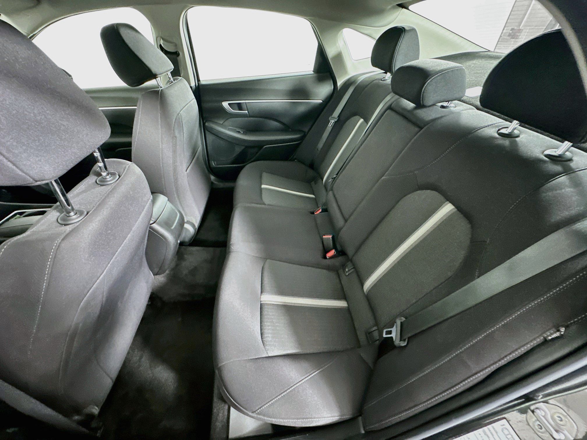 Used 2025 Hyundai Sonata SEL FWD image 27
