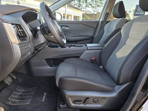 Used 2021 Nissan Rogue SV AWD/4WD image 12