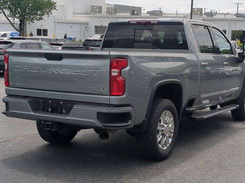 Used 2024 Chevrolet Silverado 2500 High Country w/ Technology Package AWD/4WD image 19