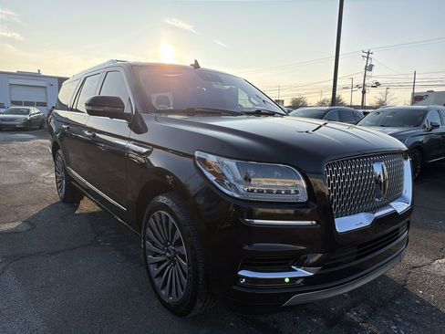 Used 2019 Lincoln Navigator L Reserve image 7