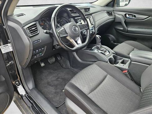 Used 2020 Nissan Rogue SV AWD/4WD image 9