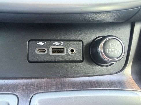 Used 2019 Nissan Murano Platinum w/ Cargo Package image 16