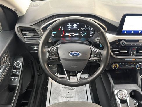 Used 2021 Ford Escape SE w/ Cold Weather Package AWD/4WD image 21