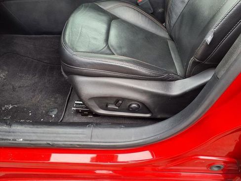 Certified 2022 Jeep Compass Limited w/ (RED) Package image 16