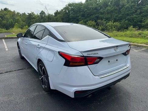 Used 2023 Nissan Altima 2.5 SR FWD image 5