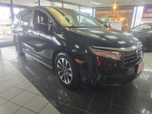 Used 2021 Honda Odyssey EX-L image 3