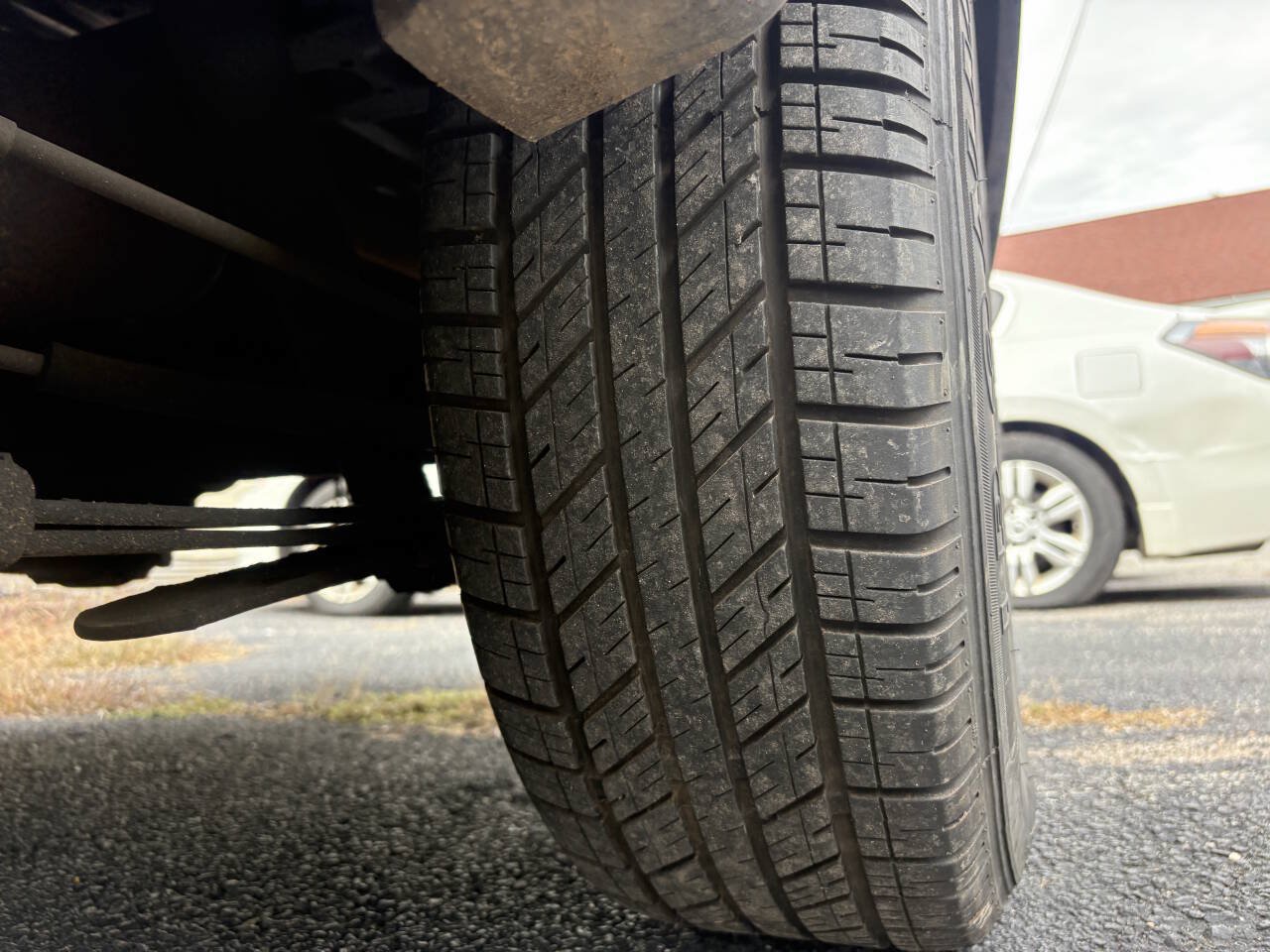 Used 2004 Nissan Frontier XE w/ (BGP) Basic Gear Pkg RWD image 7