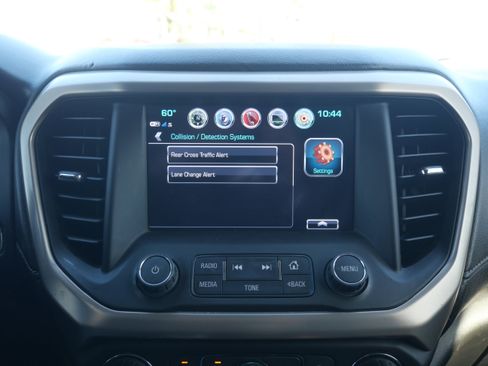 Used 2017 GMC Acadia SLT image 15