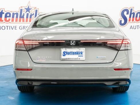 New 2025 Honda Accord EX-L image 6