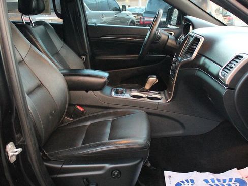 Used 2016 Jeep Grand Cherokee Limited w/ Trailer Tow Group IV image 23