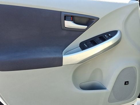 Used 2011 Toyota Prius Three FWD image 13